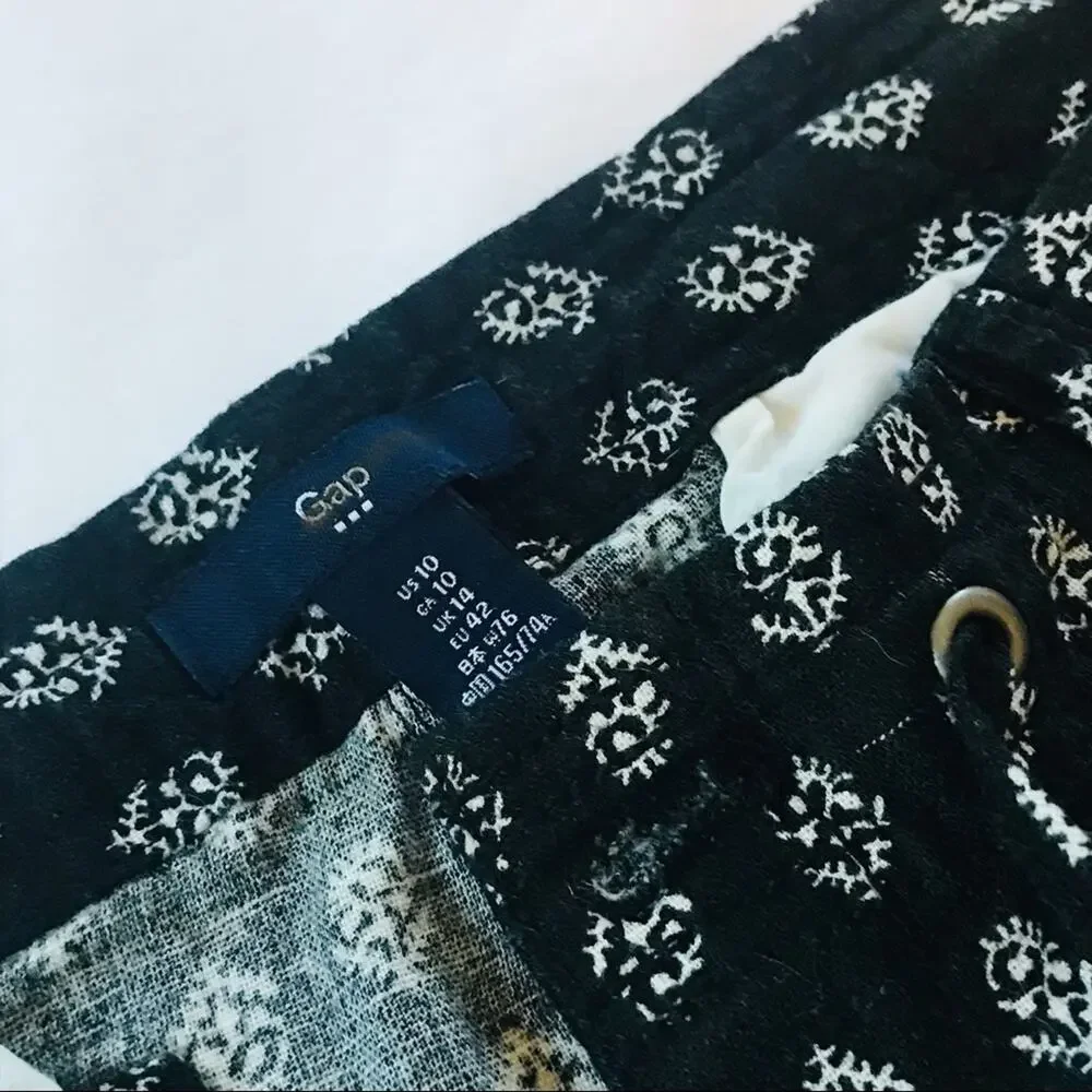 GAP Linen Blend Shorts
